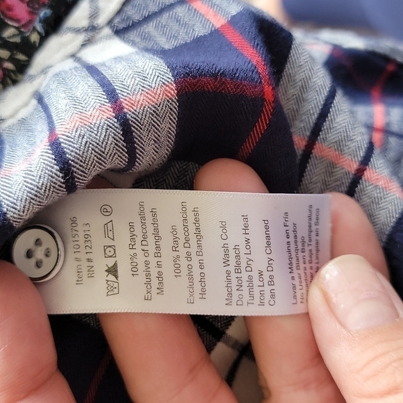 Plus size Jachs Girlfriend Flannel Cap Sleeve Shirt - Picture 8 of 8